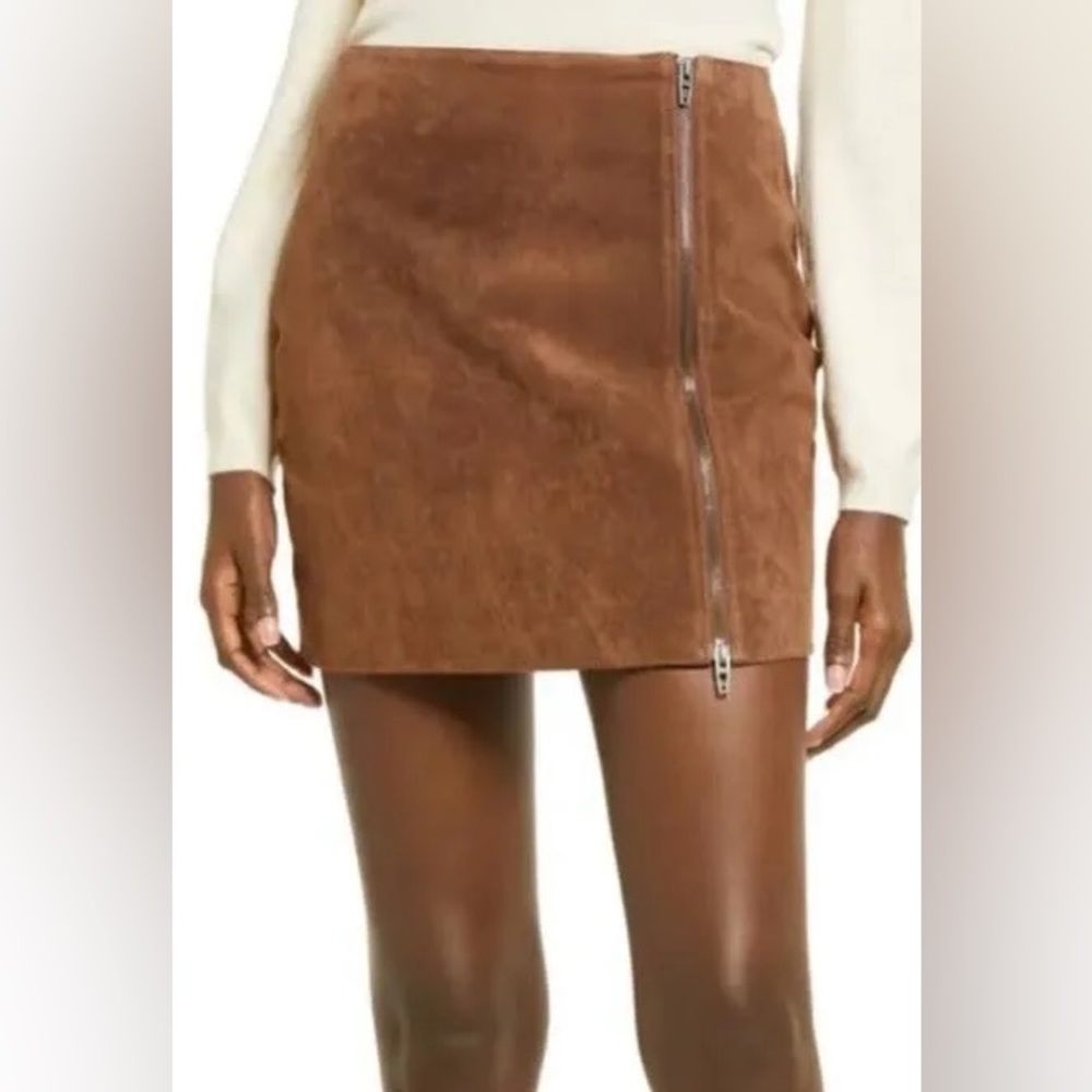 NWT BLANKNYC brown suede skirt with zipper detail. Genuine leather, size 25